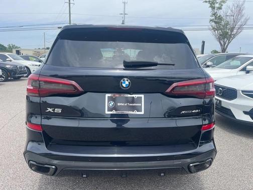 Carbon Black Metallic 2023 BMW X5 xDrive40i