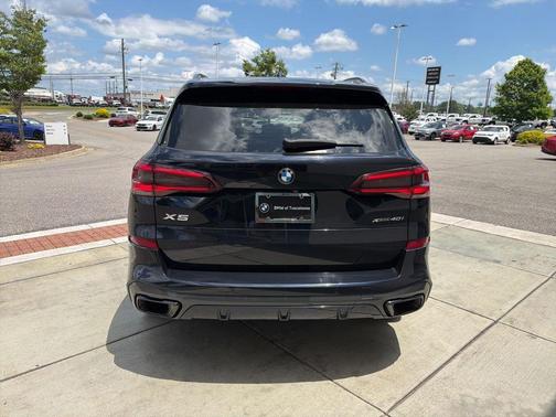 Carbon Black Metallic 2023 BMW X5 xDrive40i