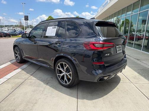 Carbon Black Metallic 2023 BMW X5 xDrive40i
