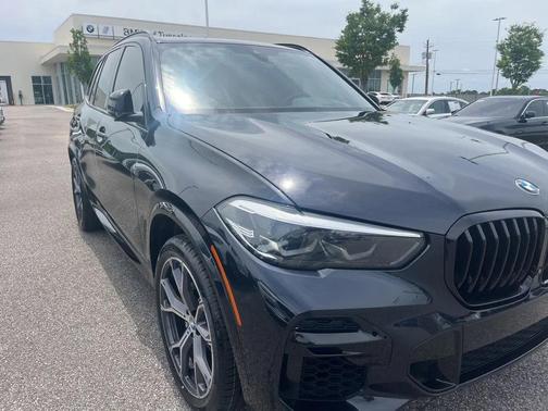 Carbon Black Metallic 2023 BMW X5 xDrive40i