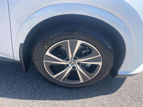 Eminent White Pearl 2023 Lexus RX 350 Premium