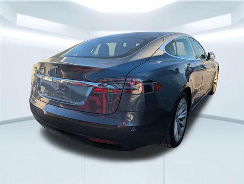 2018 Tesla Model S 75D