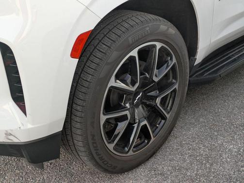 2023 Chevrolet Tahoe 4WD RST