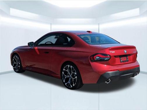 2025 BMW 230 i