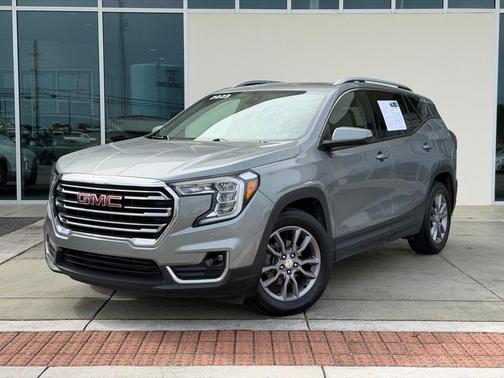 Sterling Metallic 2023 GMC Terrain SLT