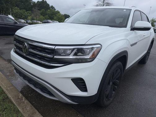 Pure White 2023 Volkswagen Atlas Cross Sport 2.0T SE w/Technology
