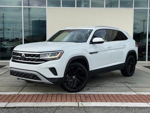 Pure White 2023 Volkswagen Atlas Cross Sport 2.0T SE w/Technology