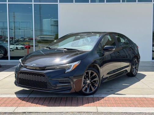 Midnight Black Metallic 2023 Toyota Corolla SE