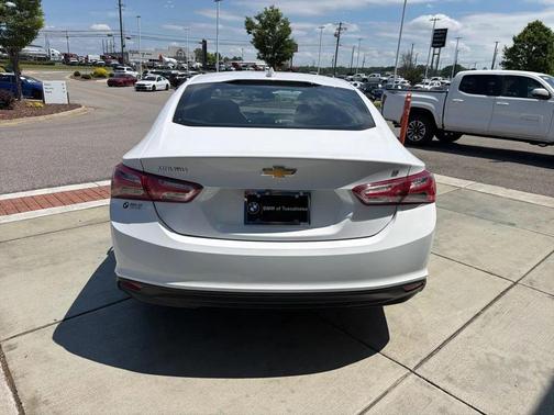 Summit White 2022 Chevrolet Malibu FWD LT