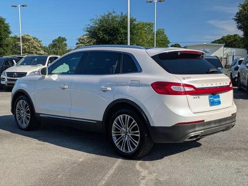 White Platinum Clearcoat Metallic 2017 Lincoln MKX Reserve