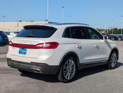 White Platinum Clearcoat Metallic 2017 Lincoln MKX Reserve