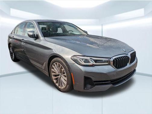 2021 BMW 530 530i