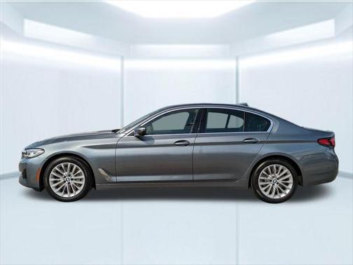 2021 BMW 530 530i