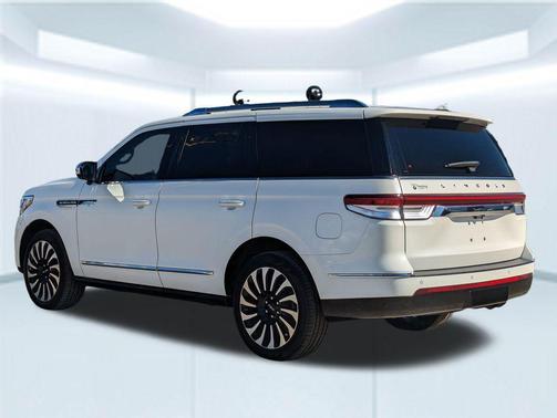 2023 Lincoln Navigator Black Label