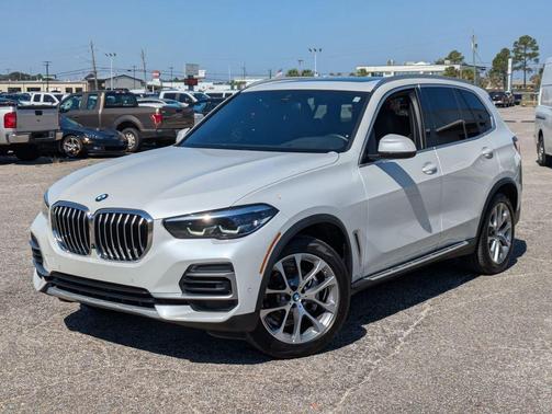 White 2023 BMW X5 sDrive40i