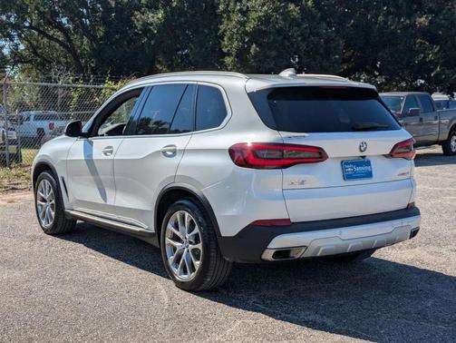 White 2023 BMW X5 sDrive40i