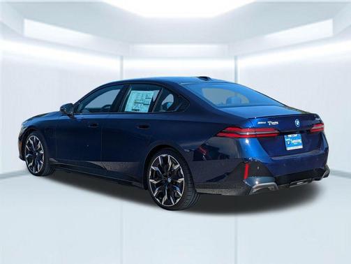 Tanzanite Blue II Metallic 2026 BMW 550e 550e xDrive