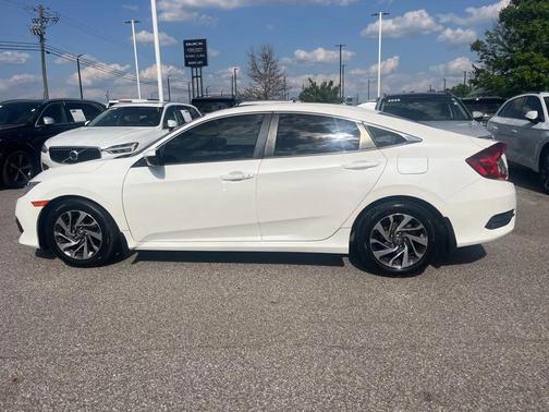 White 2017 Honda Civic EX