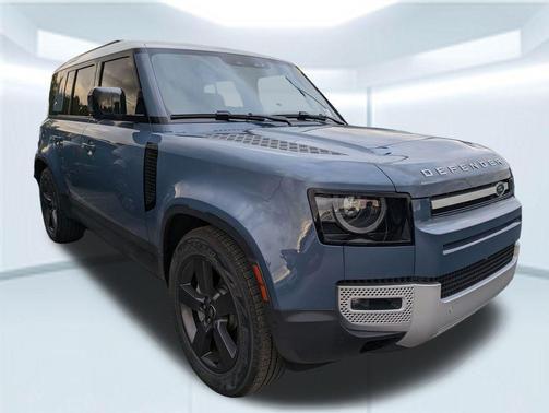 2023 Land Rover Defender 110 SE