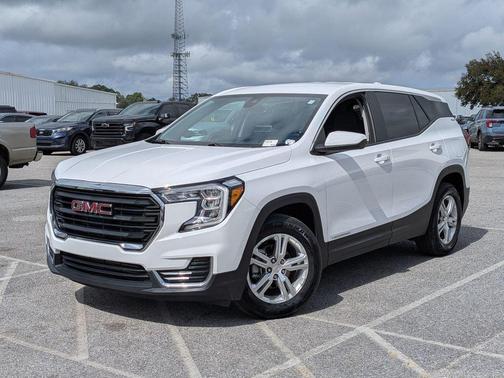 Summit White 2024 GMC Terrain SLE