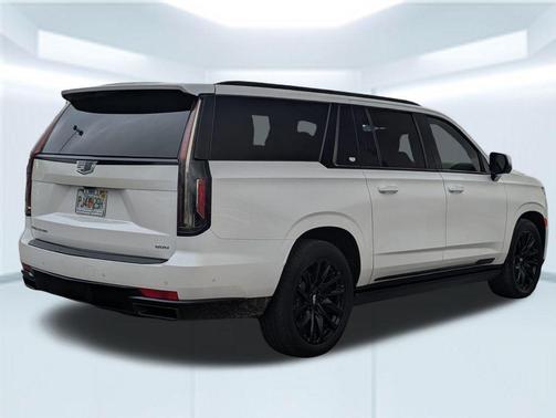 2024 Cadillac Escalade ESV Sport