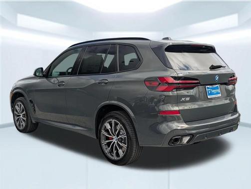 Dravit Grey Metallic 2026 BMW X5 PHEV xDrive50e