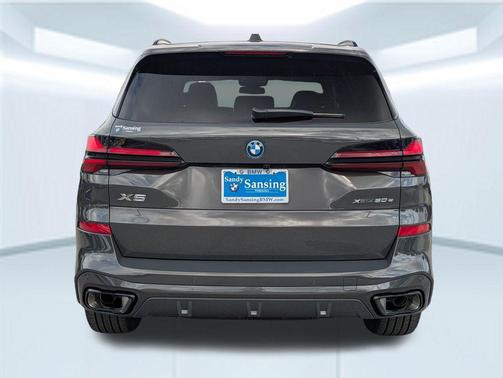 Dravit Grey Metallic 2026 BMW X5 PHEV xDrive50e