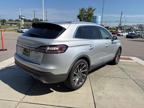 INGOT SILVER METALLIC 2019 Lincoln Nautilus Reserve