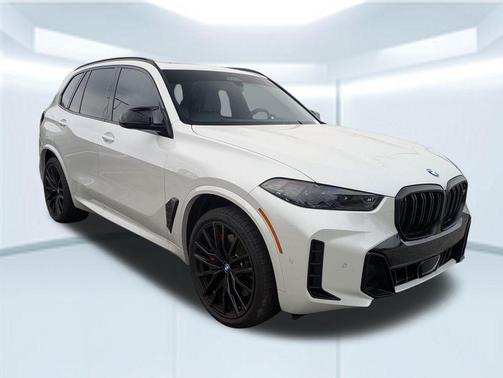 2025 BMW X5 M60i