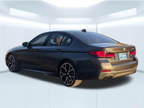 2022 BMW 530 i