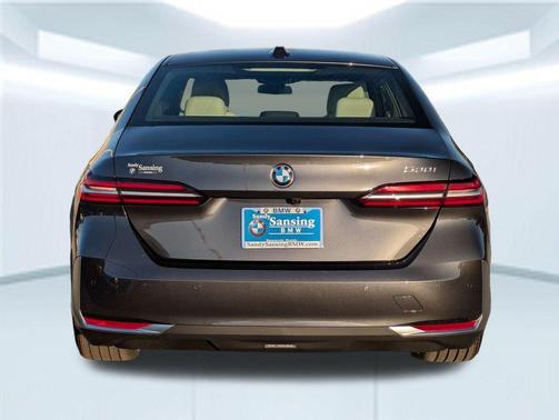 Dark Graphite Metallic 2026 BMW 530 530i