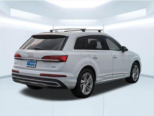 2022 Audi Q7 55 Prestige