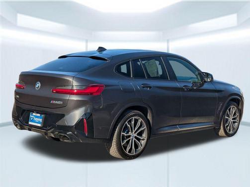 2022 BMW X4 M40i