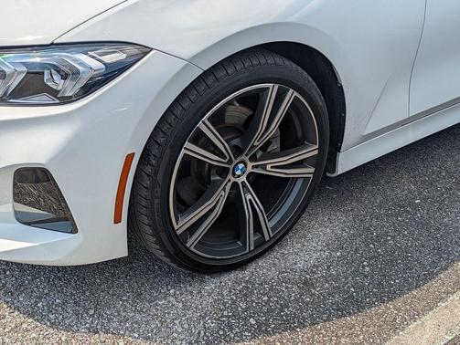 2023 BMW 330 330i