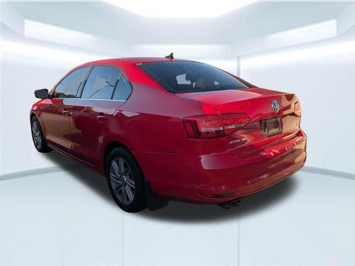 2015 Volkswagen Jetta 2.0L TDI SE w/Connectivity