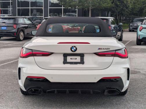 Alpine White 2024 BMW M440 i