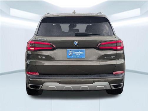 Manhattan Green Metallic 2022 BMW X5 xDrive40i