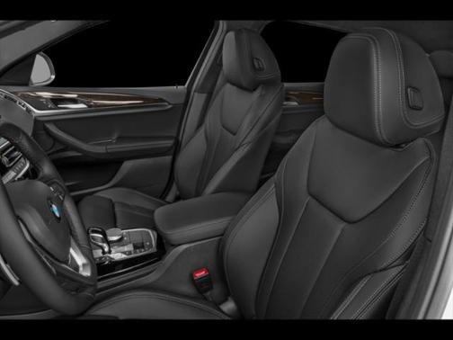 White 2025 BMW X4 xDrive30i