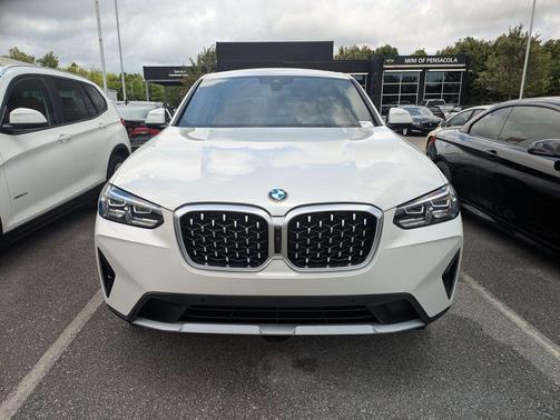 White 2025 BMW X4 xDrive30i