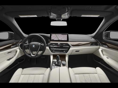 Black Sapphire Metallic 2021 BMW 530e Base