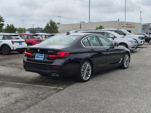 Black Sapphire Metallic 2021 BMW 530e Base