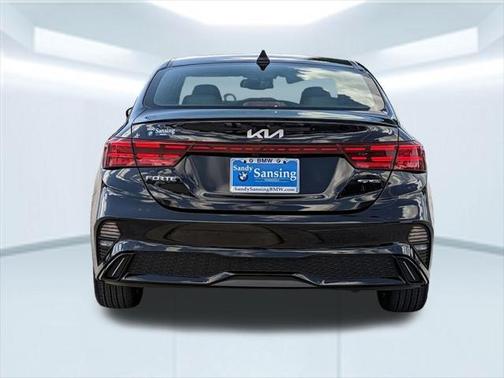 2022 Kia Forte GT-Line