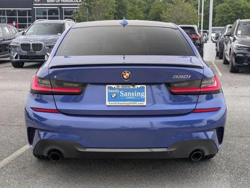 Portimao Blue Metallic 2022 BMW 330 330i