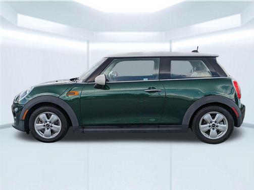 2017 MINI Hardtop Cooper