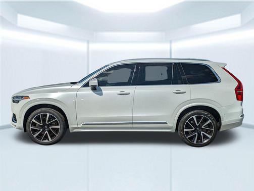 2023 Volvo XC90 B6 Plus 7-Seater