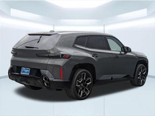 2025 BMW XM Base