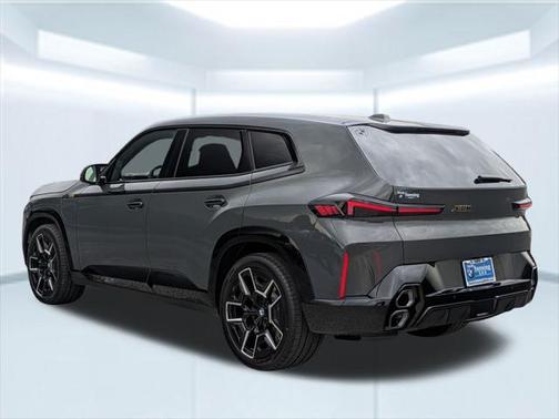 2025 BMW XM Base