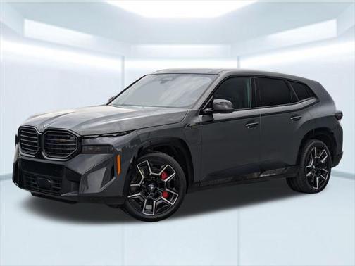 2025 BMW XM Base