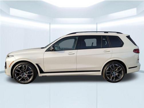 2026 BMW X7 M60i