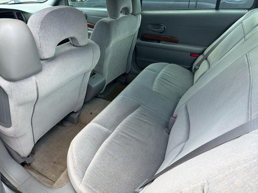 Sterling Silver Metallic 2001 Buick LeSabre Custom